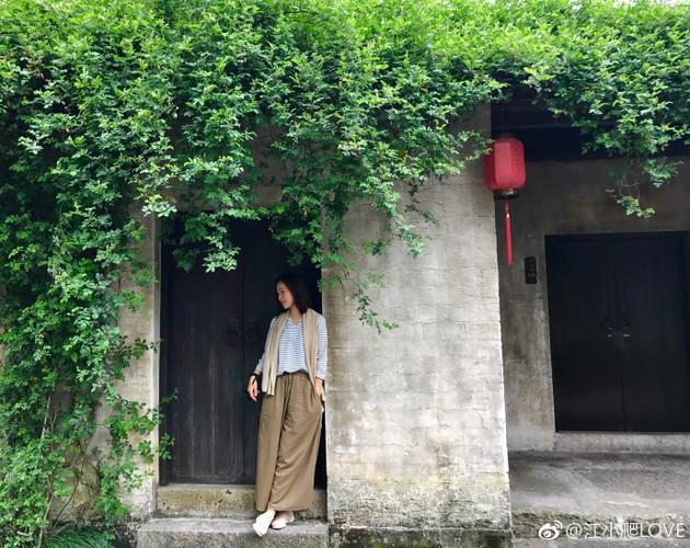 江一燕清新有气质