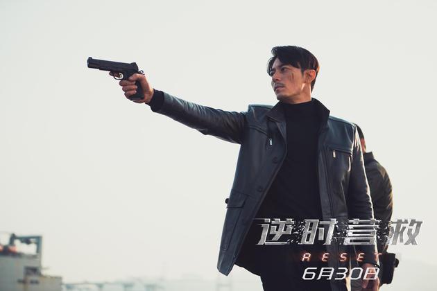 《逆时营救》霍建华冷酷持枪