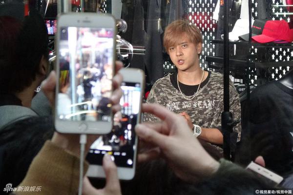 切赫为什么戴头套-乐鱼app(leyu)官方网站-乐鱼官网