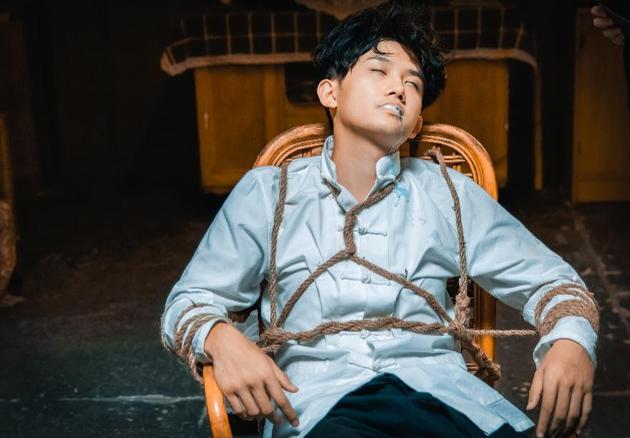 夸装搞怪直击人性 《戒色师》今日开演|戒色师