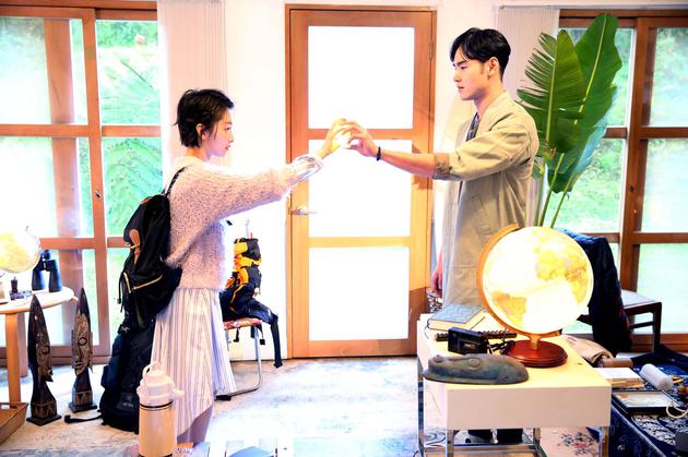 周冬雨阮经天MV拍摄