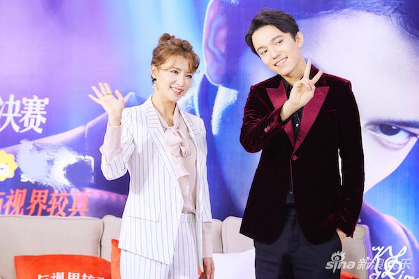 进口小哥迪玛希玩绕口令飞起 得张杨果而盛赞