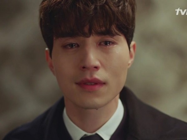 李栋旭在《鬼怪》里有许多哭戏