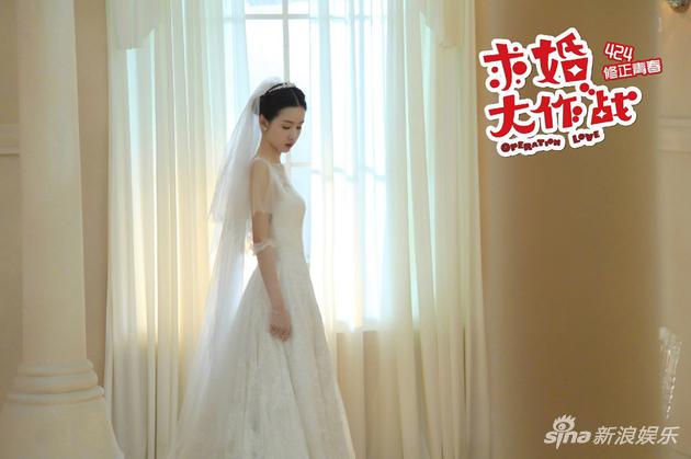 陈都灵婚纱侧颜