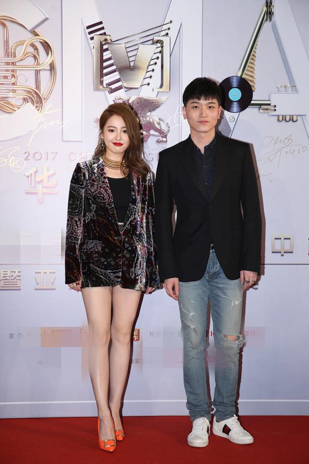 刘雪婧、郑迦文红毯照