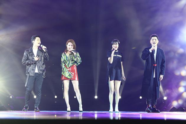 郑迦文、刘雪婧、曾敏杰、李瑞轩现场演出照
