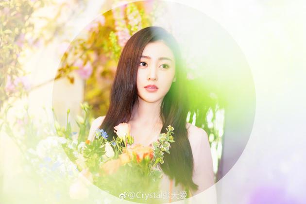 张天爱变身花仙子赏心悦目  绚烂夺目美得不可方物