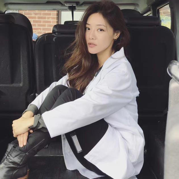 《杀无赦》澳洲热拍 邓家佳化身战地医生帅气上线|杀无赦|邓家佳|蓝正龙_新浪娱乐_新浪网