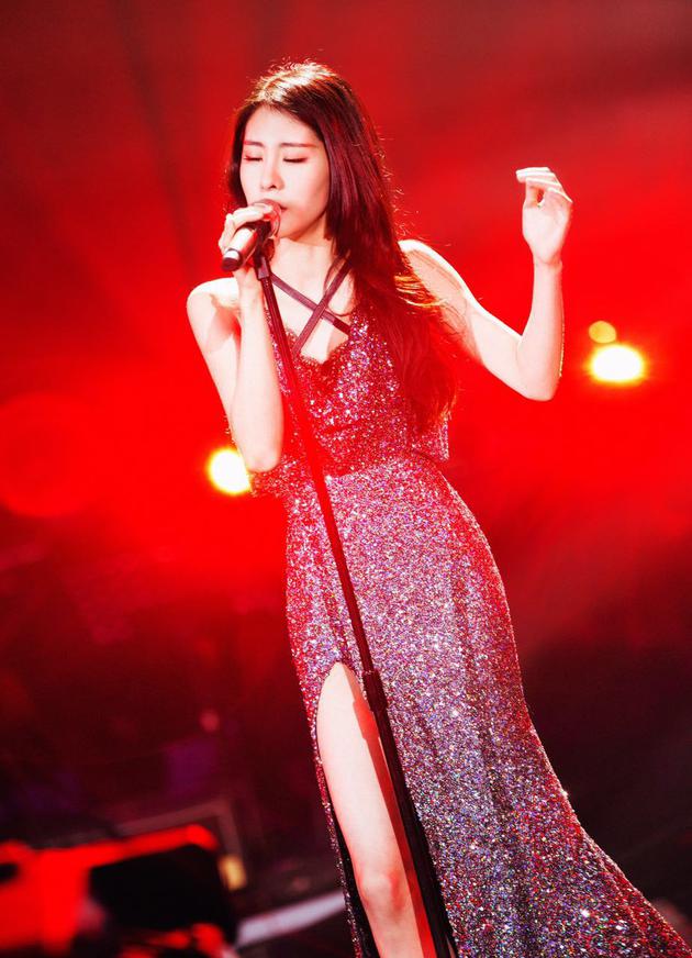 张碧晨《歌手》第八场