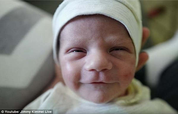 儿子出生3天动心脏手术 吉米坎摩尔硬咽还原经