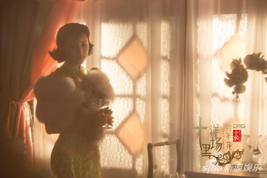 甘婷婷  饰 民国影星许莱依