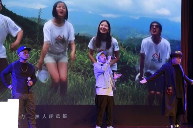 生来倔强南征北战简谱_南征北战NZBZ高能来袭 生来倔强 引爆全网
