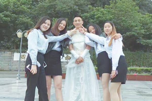 里贝里-乐鱼app(leyu)官方网站-乐鱼官网