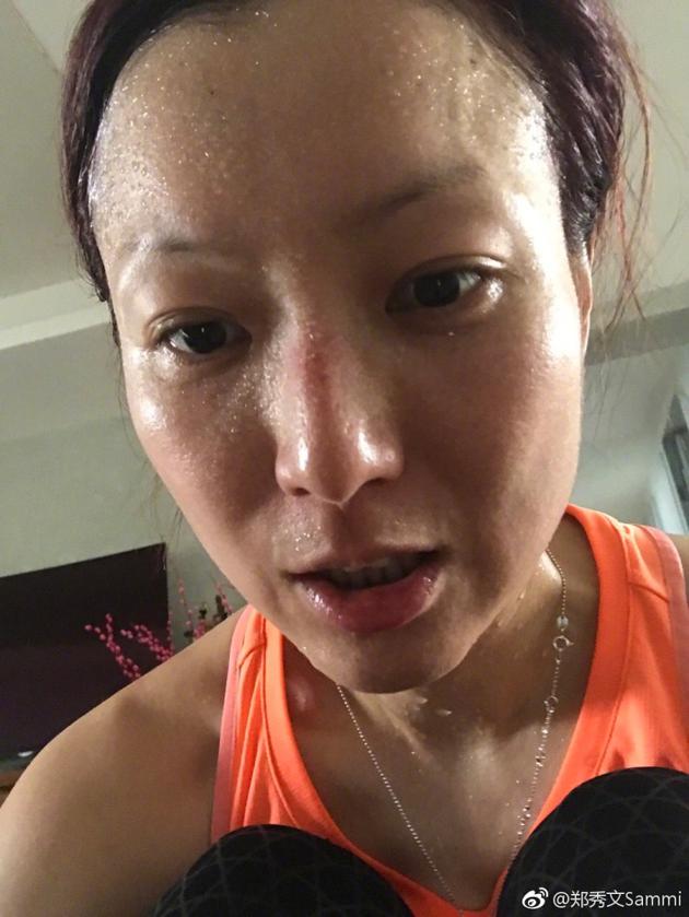郑秀文活动完奚弄本身好丑 网友：真实最美