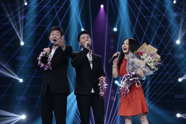 付笛声任静一家三口