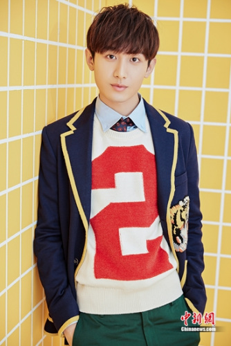 成毅生日杨紫送祝福 新剧《爱在风起云涌时》