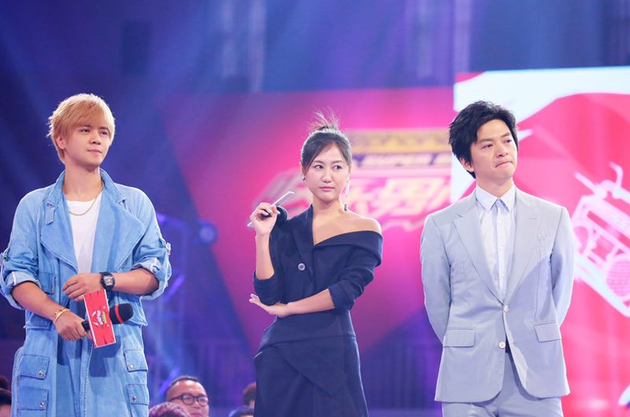 MC天佑快男发布会喊麦 李健罗志祥直呼 看不