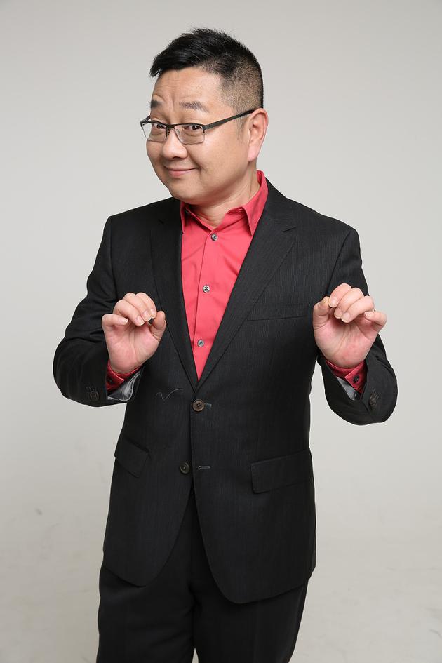 张绍刚:不觉得自己"招黑 赞王嘉尔招人爱