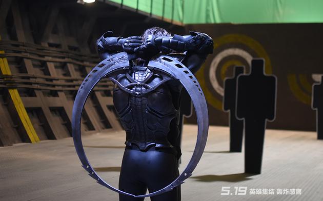 弯刀战士在拍摄现场