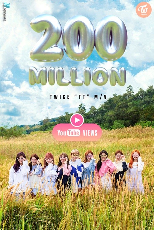 TWICE《TT》Youtube点击数突破2亿大关