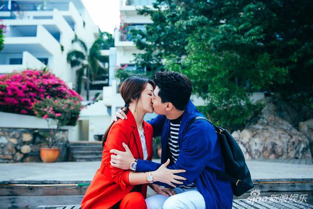 陈紫函刘长德热吻