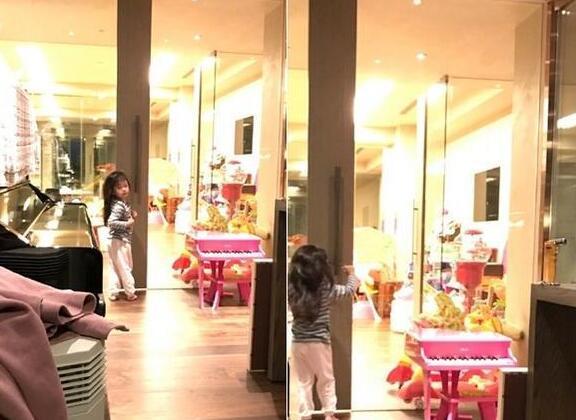 大s千万级豪宅内部曝光小玥儿游戏房比客厅还大