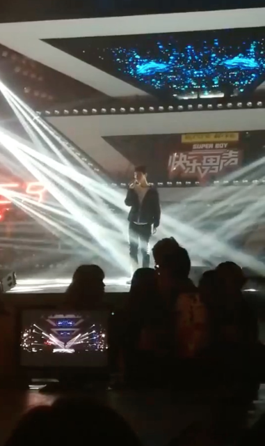 《快男》“男嗓王菲”