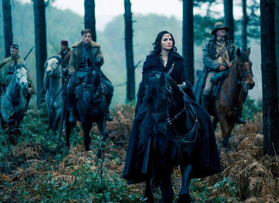 德州市长公开支持《神奇女侠》女性场次|《神