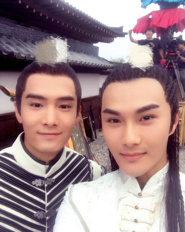 沈泰盛一伦合照