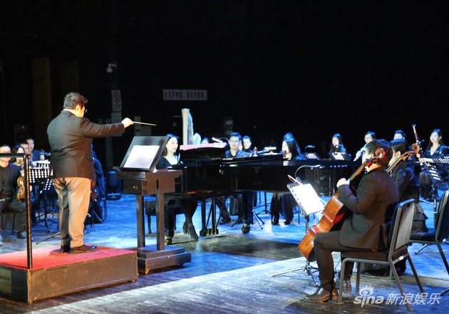 韩红指挥交响乐团