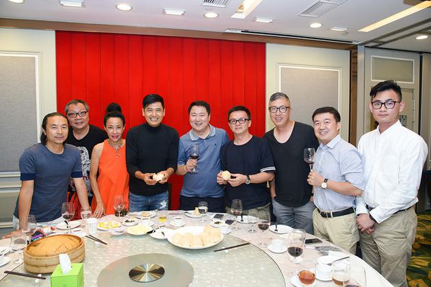 影片《无双》香港部分杀青 发哥发嫂设宴慰劳剧组|无双|周润发|郭富城_新浪娱乐_新浪网