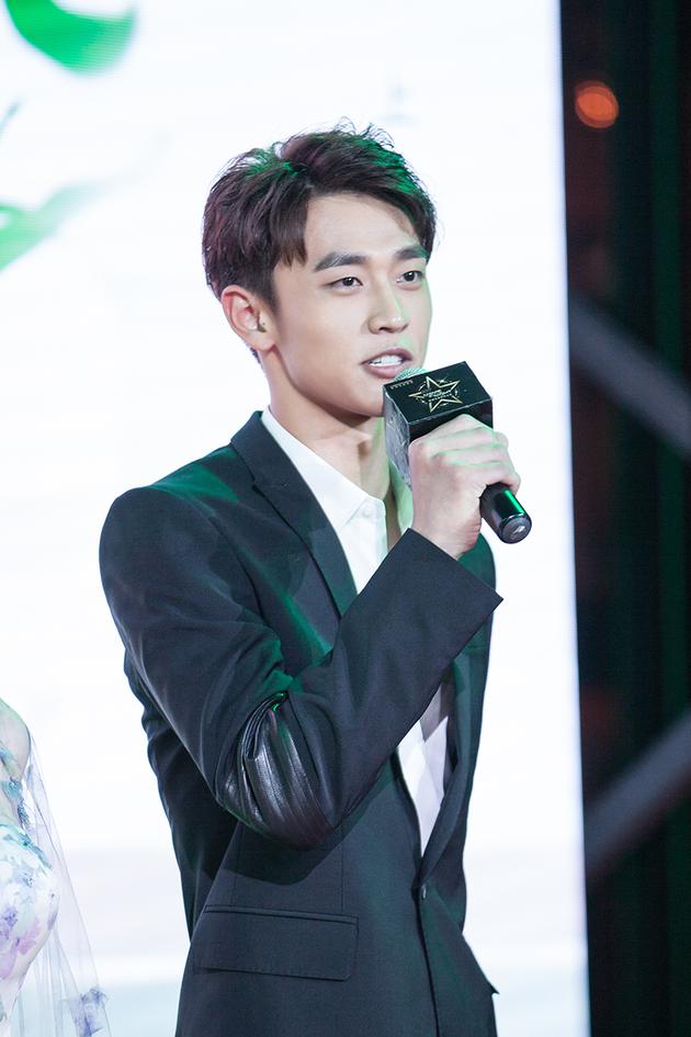 王天辰饰演“陈灿”