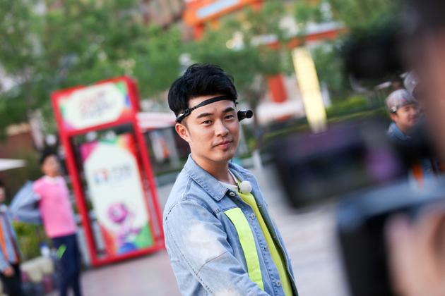陈赫《奔跑吧》加盟吃播tv 狂蹭放送时间大秀枪技