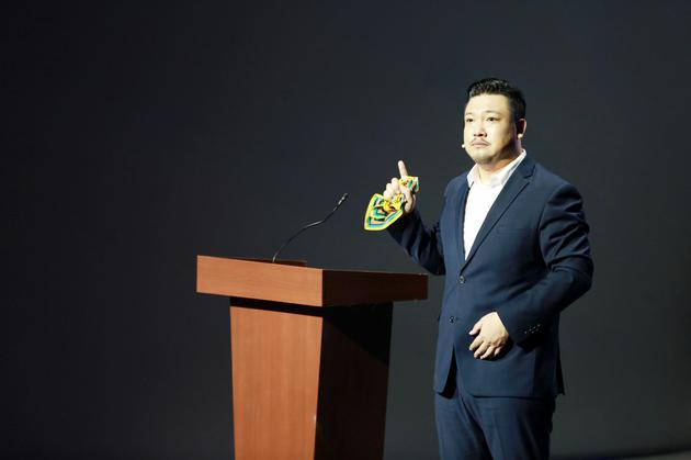 贾冰细腻演绎“国王的演讲”