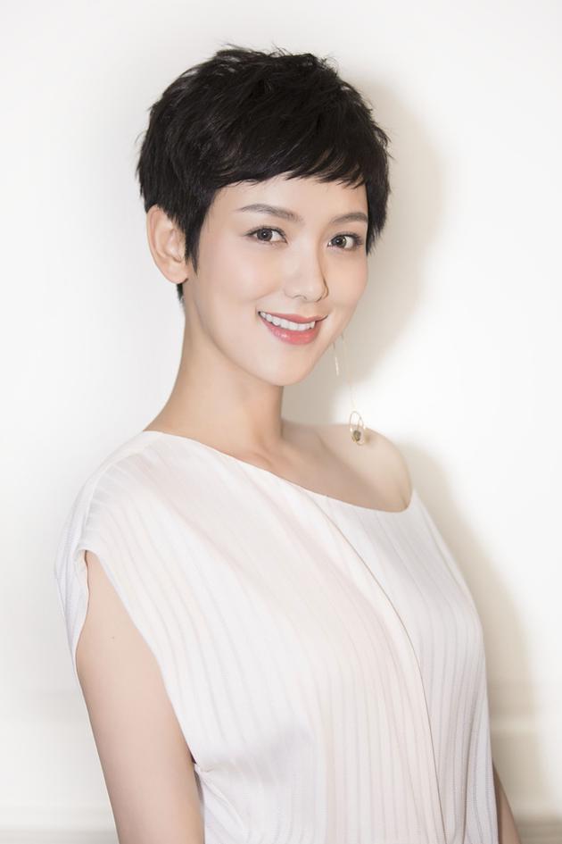 李晓峰独特短发