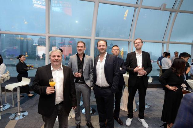 中美电影人齐聚酒会现场