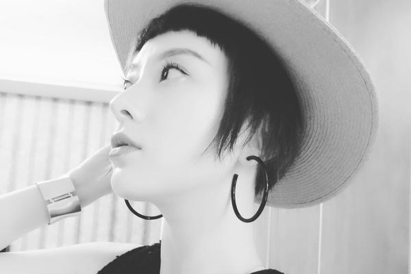 莱昂纳多的妻子-乐鱼app(leyu)官方网站-乐鱼官网