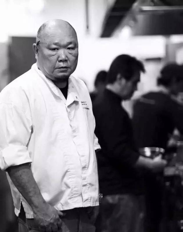 司徒保华，新加坡连锁餐饮企业“十八厨”创始人兼 CEO。
