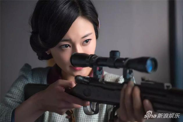 吕卓燃《擒狼》