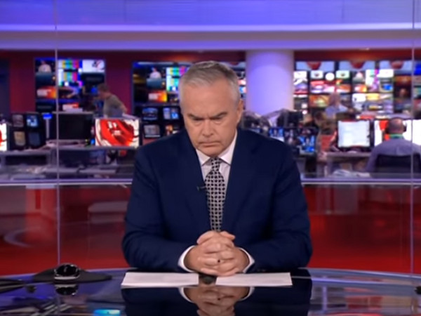 主播Huw Edwards