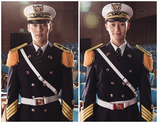 朴叙俊姜河那《青年警察》剧照 穿制服帅气有型|姜河那|朴叙俊|青年警察_新浪娱乐_新浪网