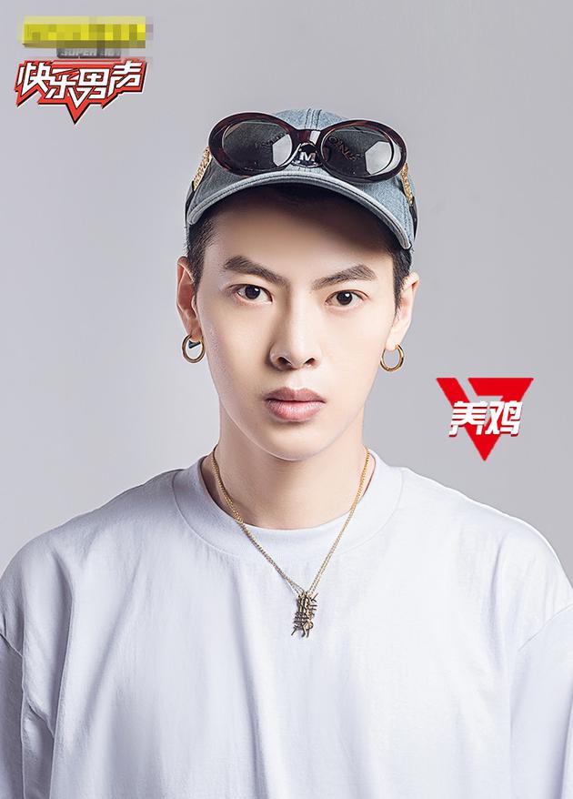 《快男》选手养鸡