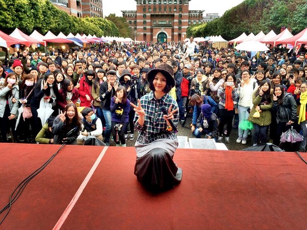 郭静与唱片公司合约到期