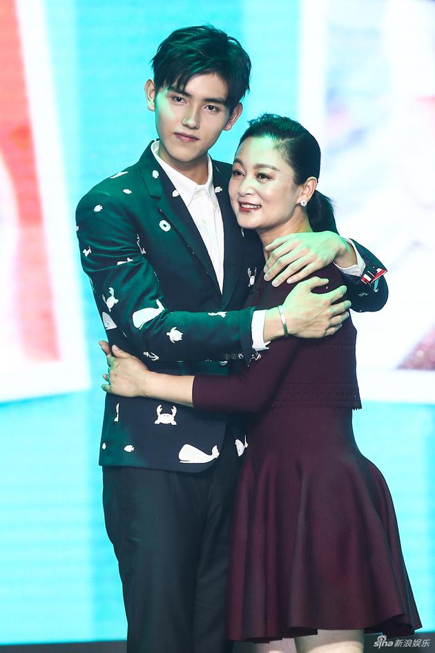 从“肥滑腻”到小鲜肉!有种逆袭叫陈飞宇