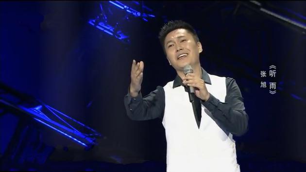 張旭獻唱原創曲《聽雨》 表現思念和希望