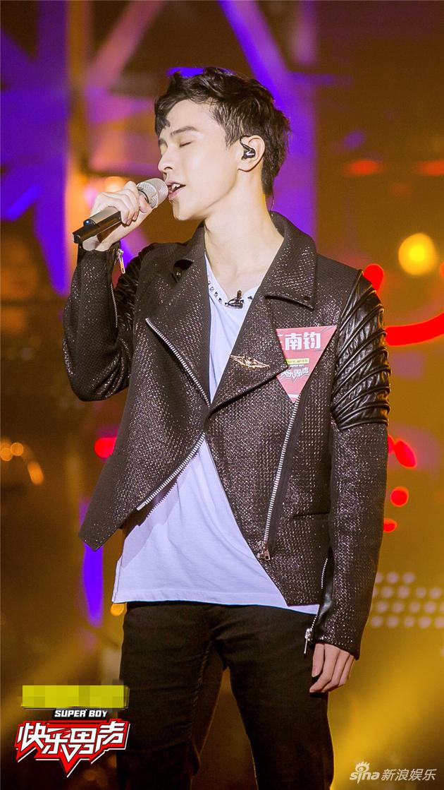 王南钧“转型”摇滚歌手