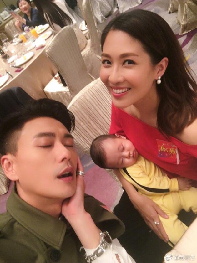 黄宗泽与陈敏之儿子自拍