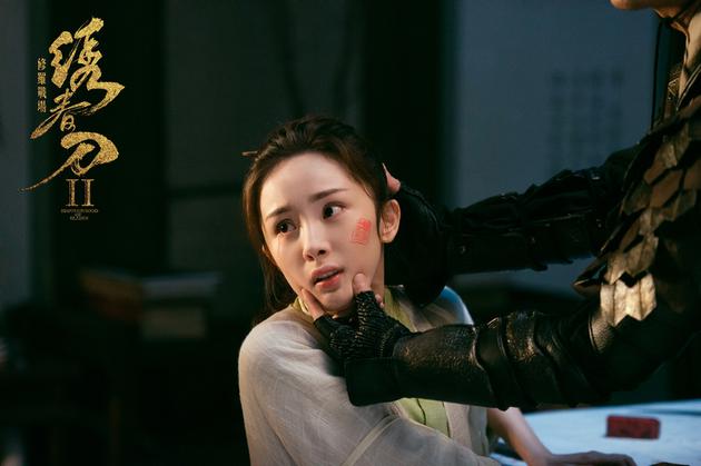 刘诗诗发微博支持杨幂新片 刘诗诗曾主演上集（图） - 2