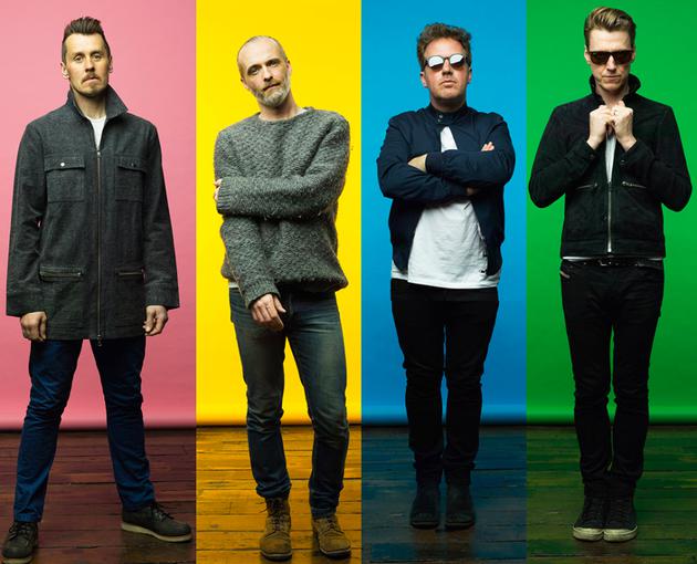 ����Ӣ��ҡ����־���ֶ�Travis