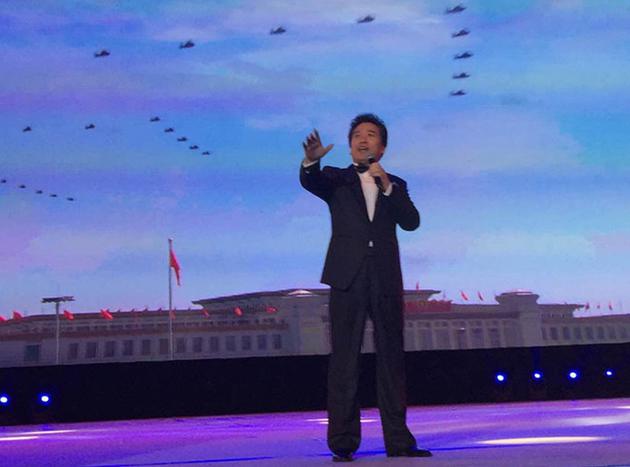 戴玉强佟铁鑫等助阵公益演唱会 献上精彩演出